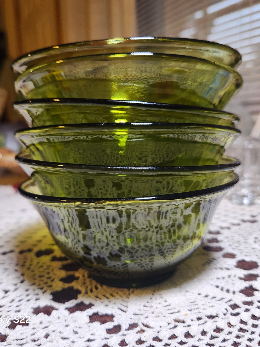 Vintage Olive Green Glass Dessert Bowls – Set of 6 Cottagecore - Picture 2 of 4